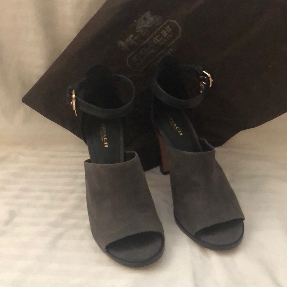 Coach heels size 8. Black leather +Gray Suede